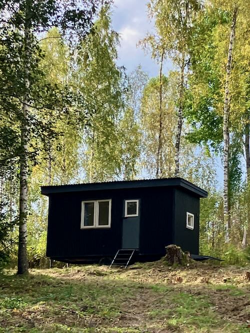 Tiny House i skogsbrynet